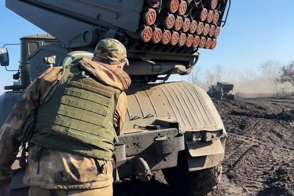 Минобороны РФ сообщает о сдаче в плен военнослужащих ВСУ в Купянске