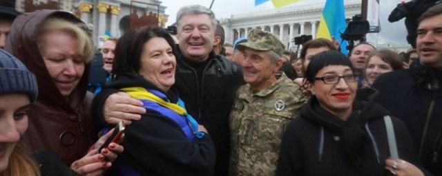 В Киеве началась акция протеста сторонников Порошенко