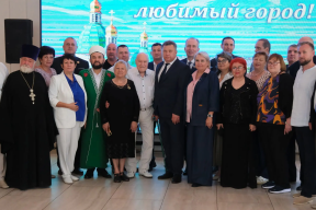 Спикер Гордумы Игорь Седов принял участие в чествовании почетных граждан и ветеранов Астрахани в рамках празднования Дня города