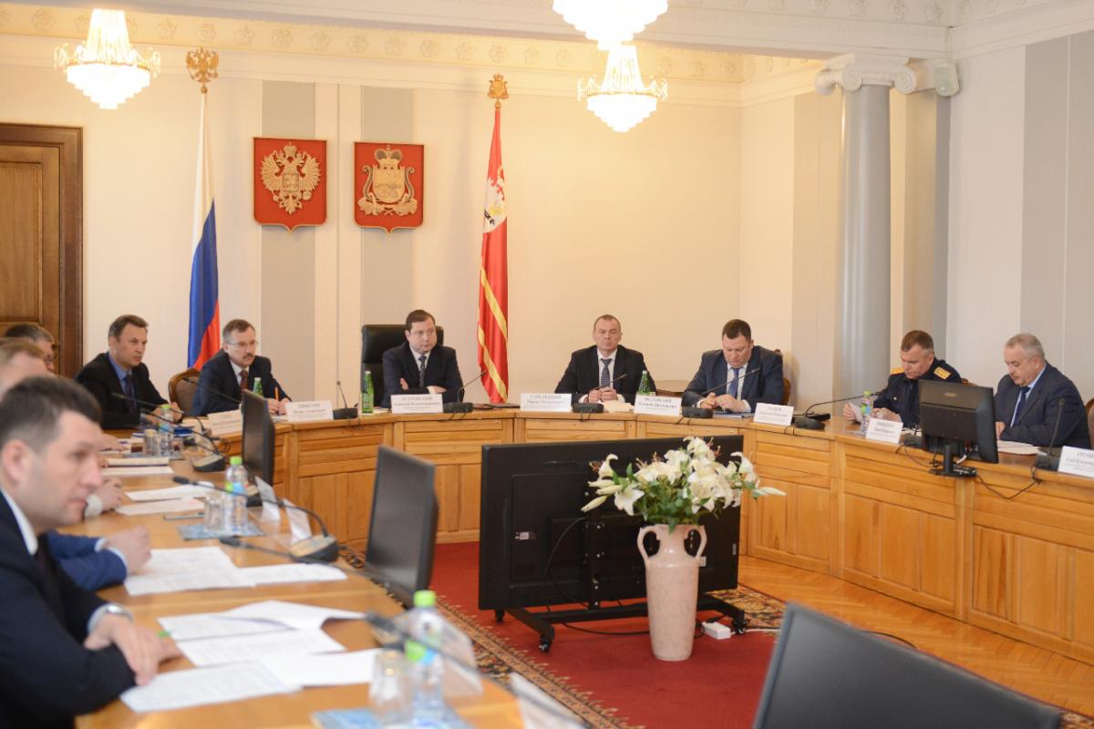 Островский провел заседание АТК и Оперативного штаба