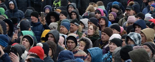 Данные соцопросов показали, что 86% россиян не собираются протестовать