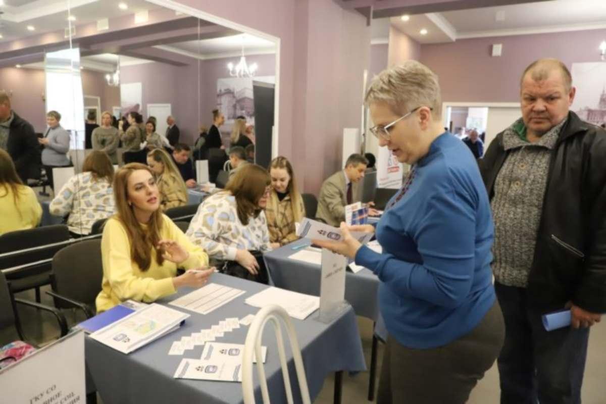 В Самарской области будет продолжено финансирование программы содействия занятости населения