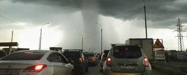 На Новосибирск обрушился сильный дождь с градом