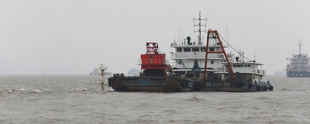 У берегов Японии столкнулись два грузовых судна