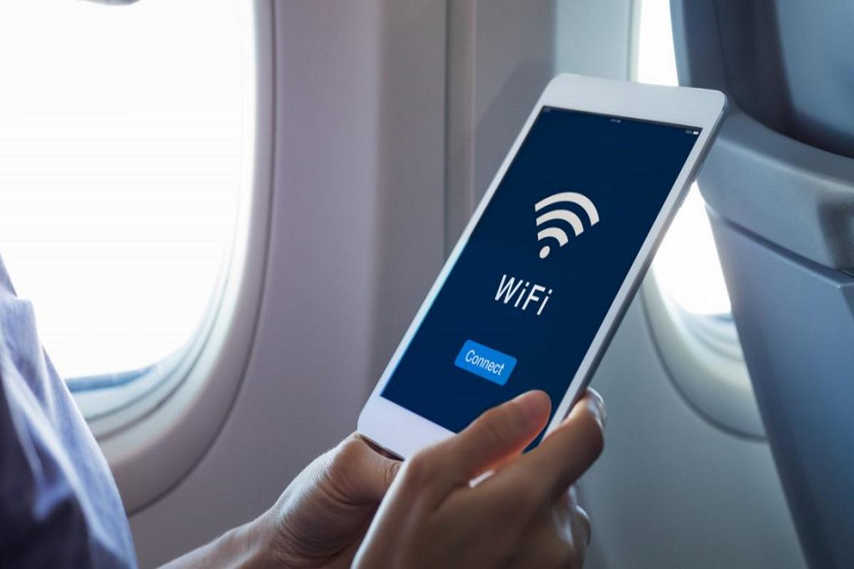 В самолетах российских авиакомпаний Wi-Fi может стать доступным в 2027-2028 годах