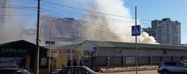 В Волгограде ликвидирован пожар на рынке «Олимпия»