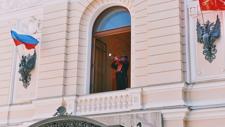 В Санкт-Петербурге возобновили традицию «Императорского полудня»