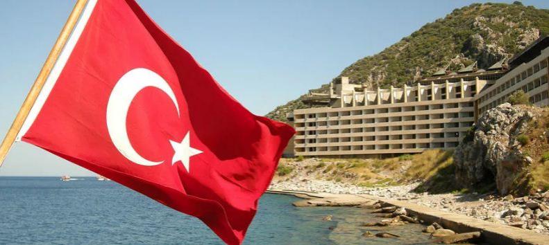 Турция готовится принять 200 тысяч британских туристов до конца года