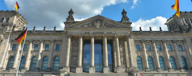 Бундестаг осудил решение США сохранить санкции в период пандемии