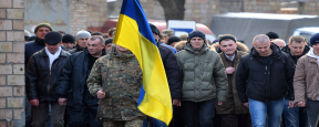 На фоне усиления мобилизации украинцы за рубежом массово спешат легализоваться