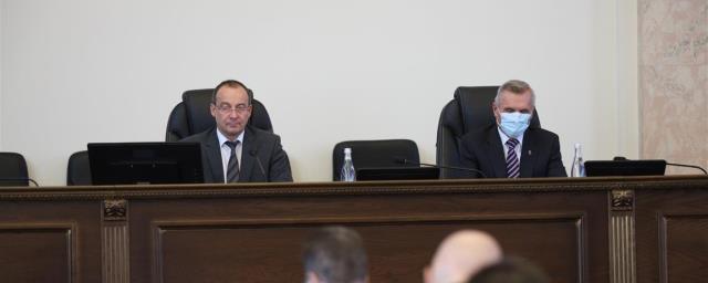 Депутаты-единороссы приняли во фракцию новых парламентариев