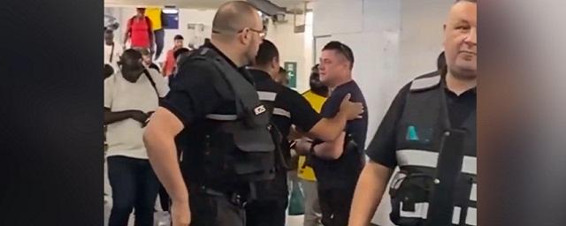 Уроженец Украины напал на девушек в парижском метро за русскую речь
