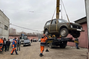 Более 300 тонн гумпомощи и 44 автомашины отправили из Иркутска в зону СВО