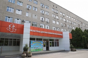 В Ростове хирурги спасли 2-летнюю девочку. с которой собака сняла скальп