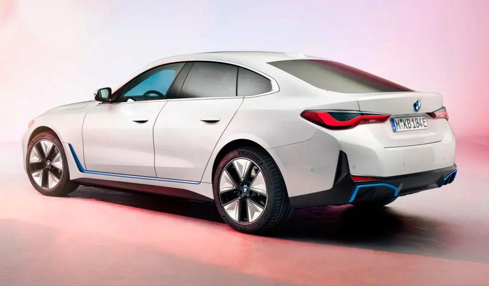 BMW официально показала новый электрический седан i4