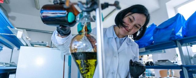Ученые БФУ им. И.Канта научились добывать бионефть из водорослей и отходов