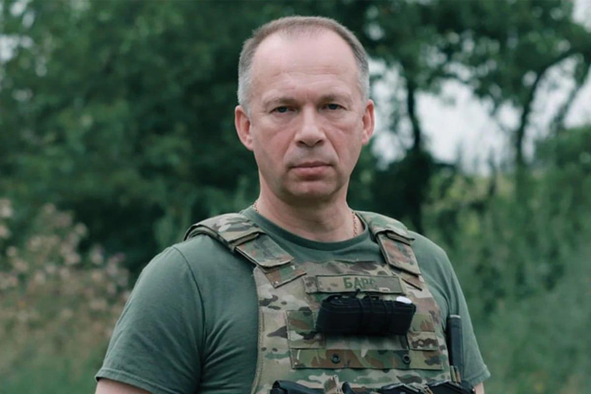 Власти Украины могут изучить действия по обороне главкома ВСУ Сырского
