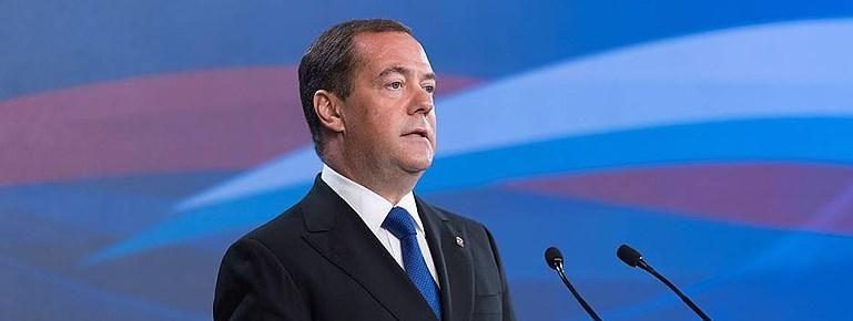 Медведев: Запад постарается вмешаться в выборы президента России в 2024 году
