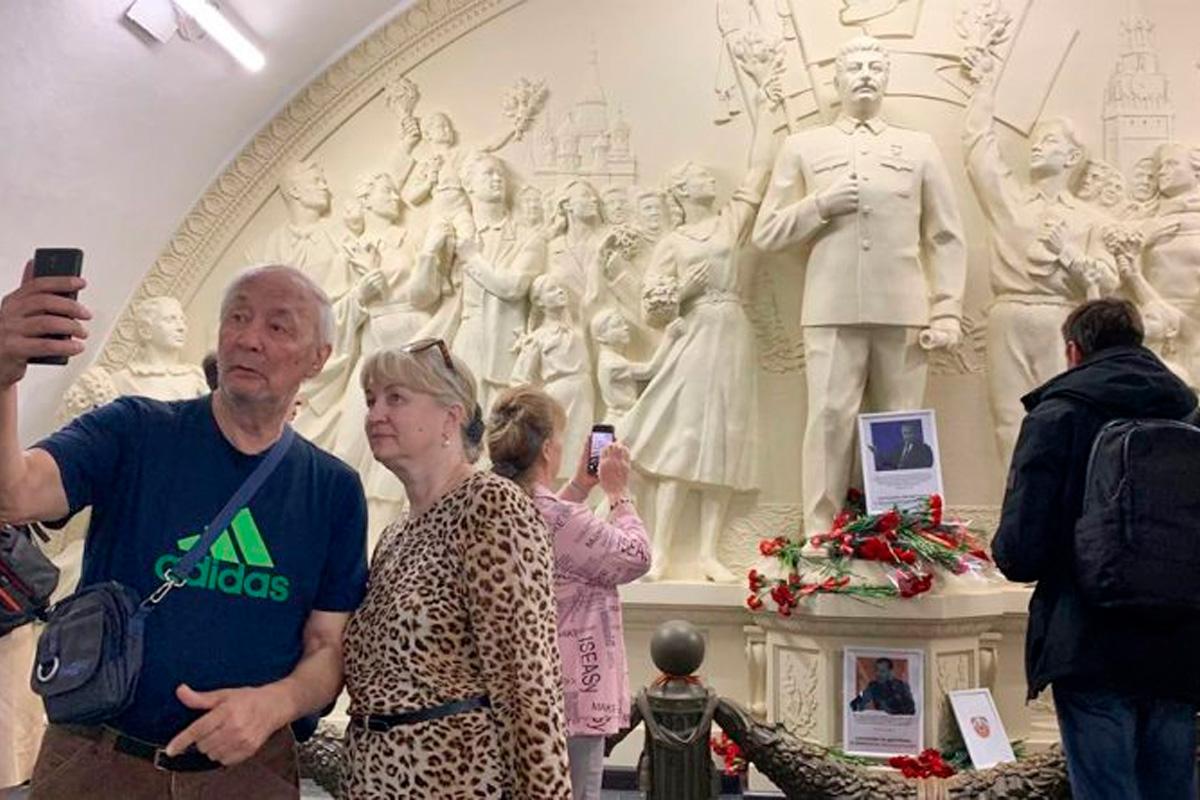 В РПЦ осудили установку барельефа с изображением Сталина на станции «Таганская»