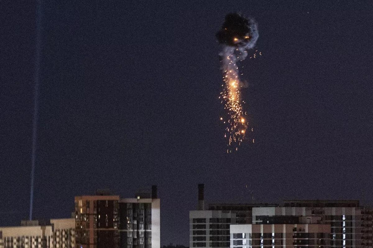 Власти Киевской области призвали жителей прекратить блокировать дороги из-за отсутствия электричества