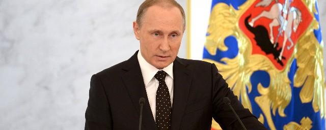 Путин расширил возможности использования герба России