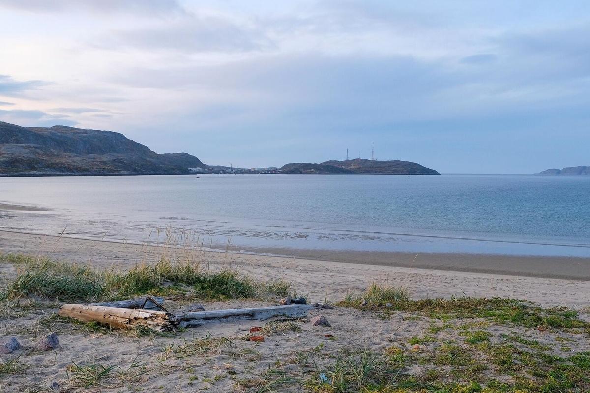 В Мурманской области всего один пляж признали пригодным для купания