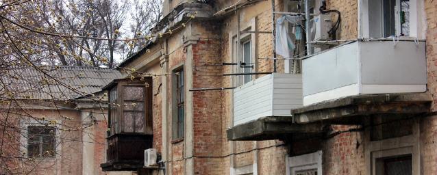 В Волгограде 4 семьи переехали из аварийных домов в новые квартиры