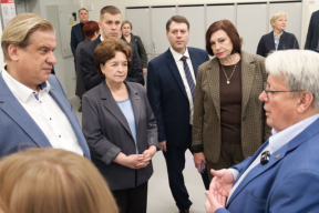 Председатель Ивановской областной Думы Марина Дмитриева предложила разработать комплекс мер для привлечения кадров в научно-технологические проекты