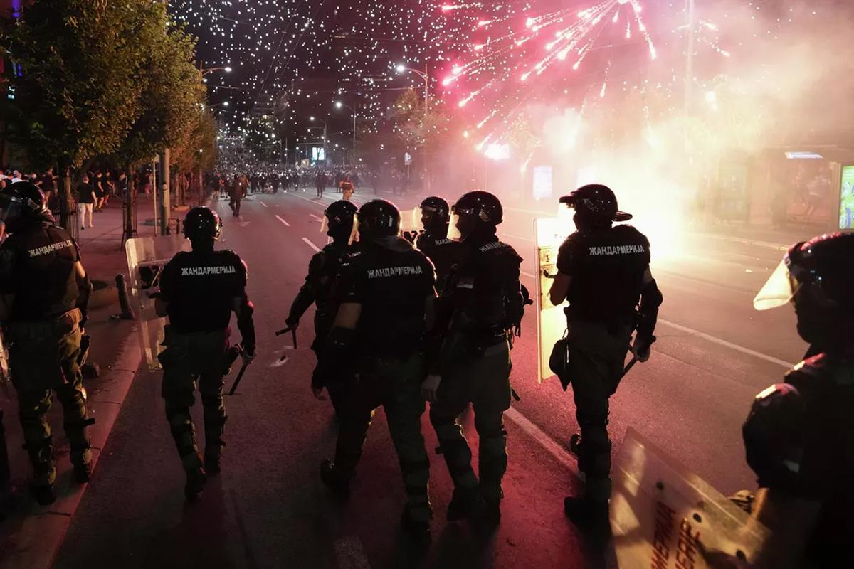 Боцан-Харченко: ситуация в Сербии под контролем, но протесты могут продолжиться