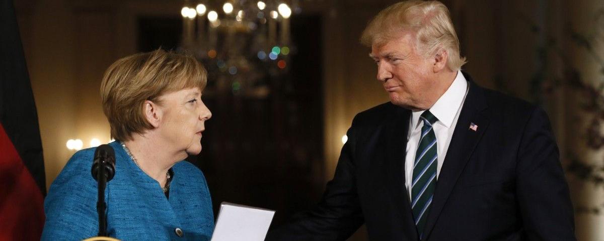 Белый дом: Трамп не намерен наказывать Меркель выводом войск из ФРГ