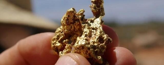 На Чукотке трое россиян купили более 25 килограммов золота и попали под суд