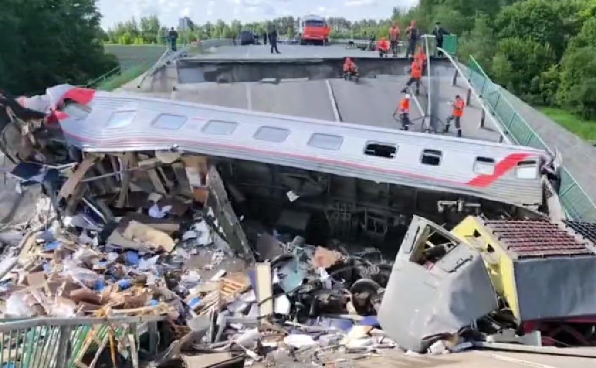 «Спас сотни жизни»: названо имя машиниста, погибшего при ЧП с поездом в Брянской области