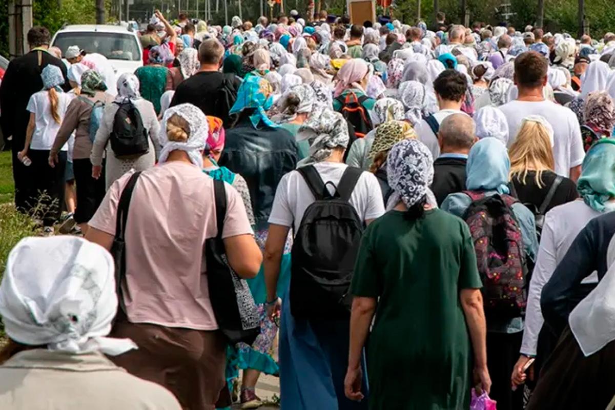 В Мордовии прошел крестный ход на 16 километров с участием сотен верующих