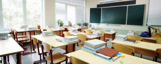 В Иркутске обсудили возможность перехода на дистанционное обучение в школах