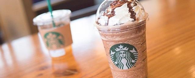 Starbucks прекратит использовать пластиковые трубочки