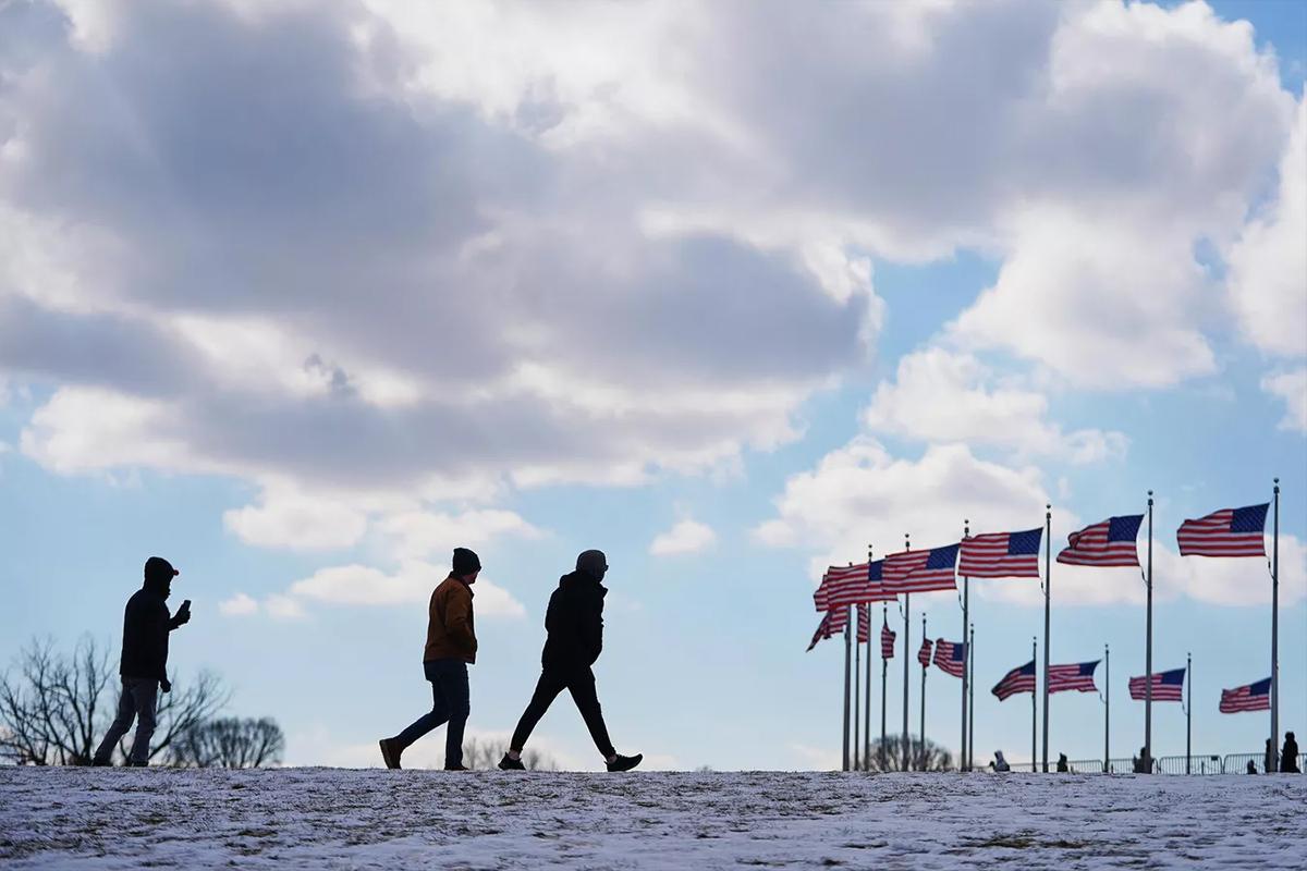 Американский посол пригрозил польскому политику из-за визита к иранцам