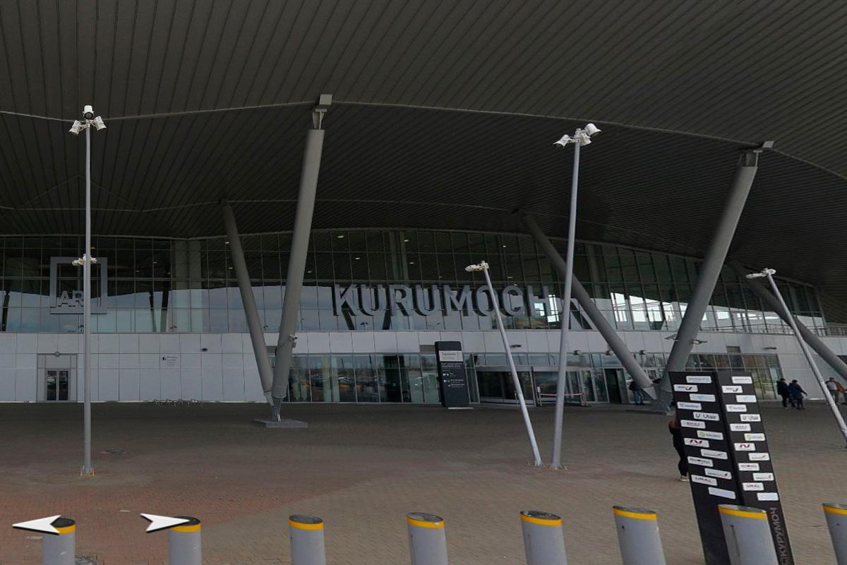 Пять самолетов перенаправили на запасные аэродромы во время ограничений в Курумоче