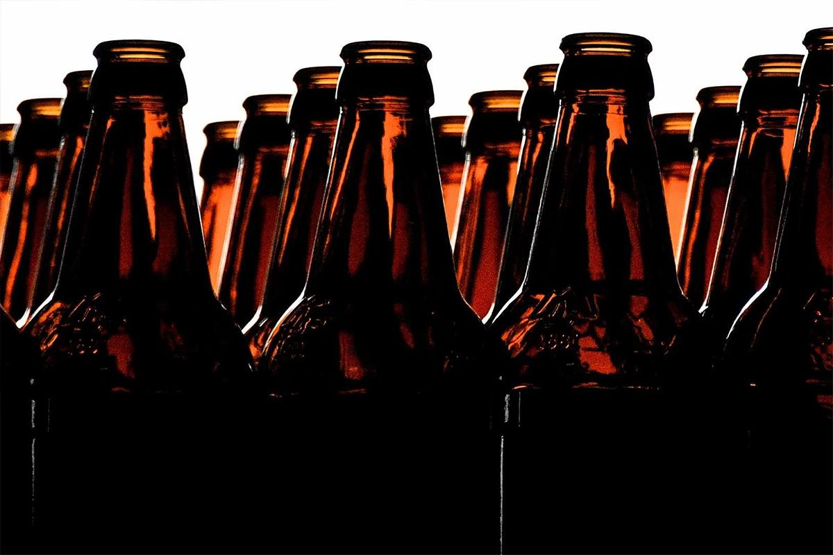 Названа неожиданная опасность стеклянных бутылок