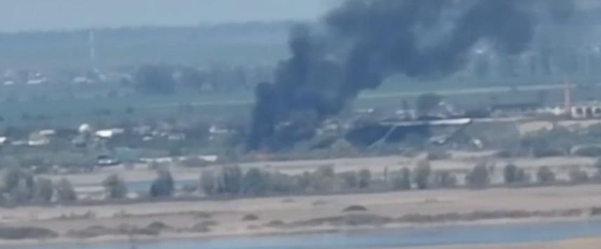 Российские зенитчики сбили в небе под Херсоном украинский Су-25