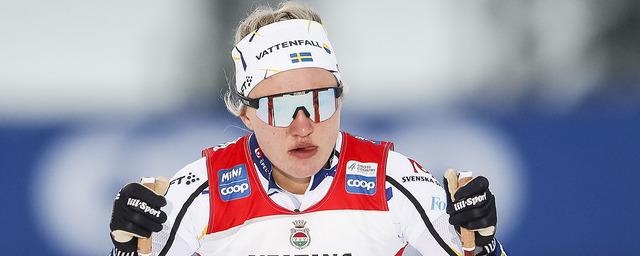 Шведская лыжница Сван выиграла спринт на первом этапе КМ