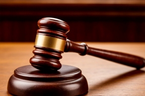 Схватил за ягодицу во время проповеди: британца отправили на работы и изгнали из храма