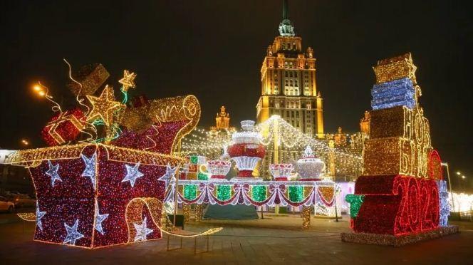 Власти Кирова хотят снизить затраты на новогоднее оформление города