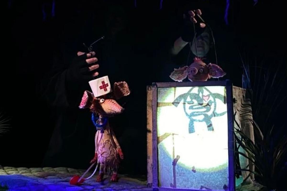 Театр КУКФО привезет в Москву терапевтическую премьеру про Лиса и Поросенка