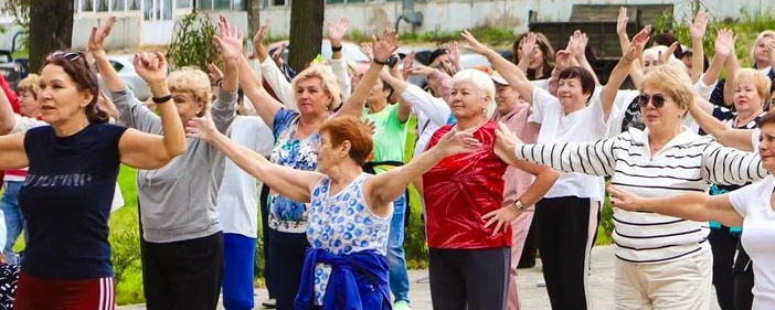 Павловопосадские долголеты проводили лето