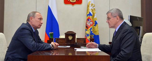 Путин призвал прокуроров более эффективно защищать права бизнесменов