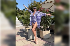 Татьяна Навка отправилась на отдых и сфотографировалась в купальнике