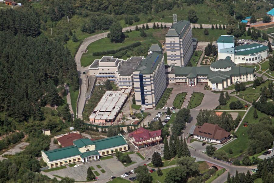 Новый уровень Алтая: как премиум-туризм меняет курорты края