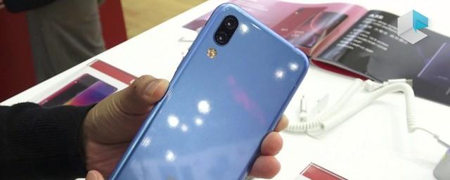 Назван объем памяти смартфона Elephone A6 Mini