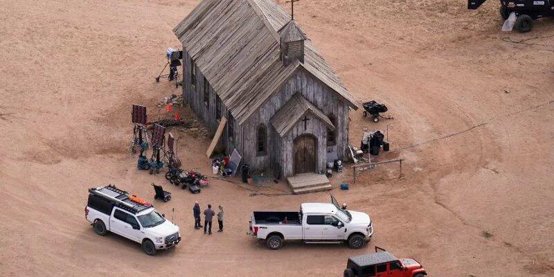 Еще один член съемочной группы «Ржавчины» с Болдуином попал в больницу