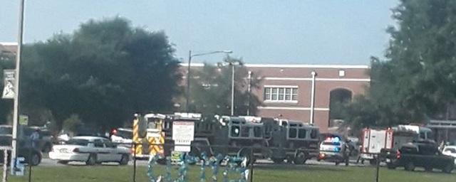 Во Флориде в школе произошла стрельба, есть раненый